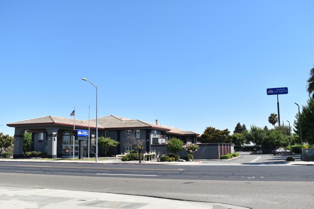 Baymont By Wyndham Manteca Otel Dış mekan fotoğraf