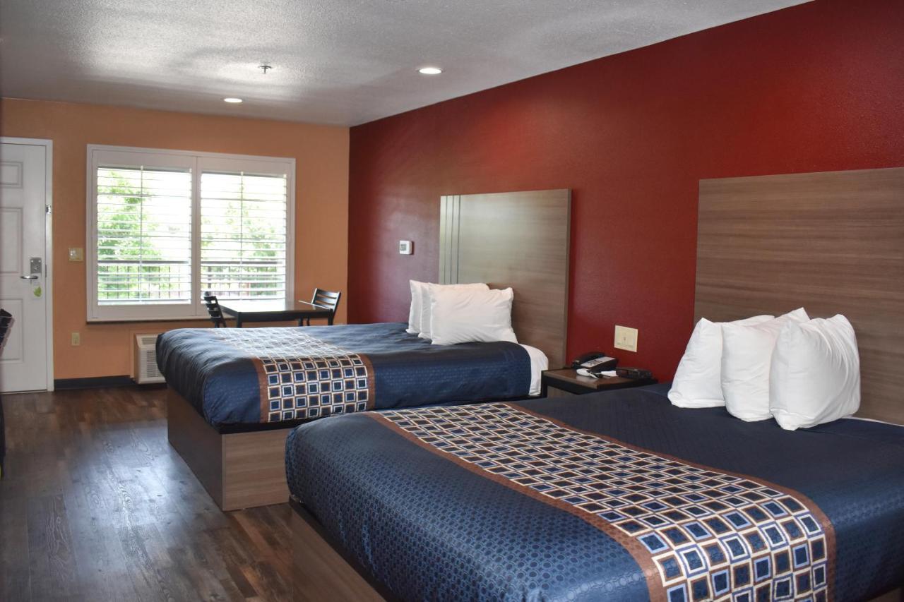 Baymont By Wyndham Manteca Otel Dış mekan fotoğraf